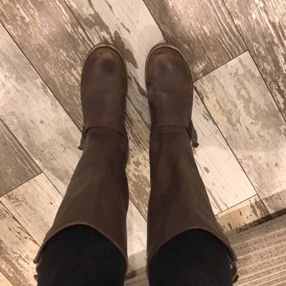 Frye Shoes - Frye Veronica Boots